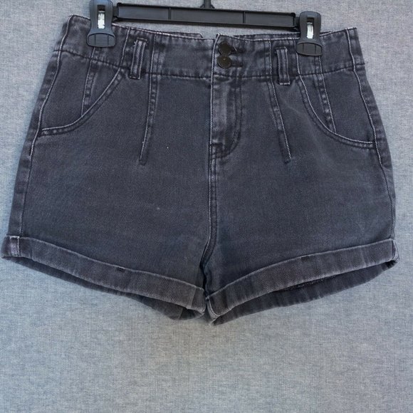 Modern Amusement High Rise Roll Up Shorts Size 9 Black - Picture 1 of 5
